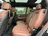 BMW X7 40i